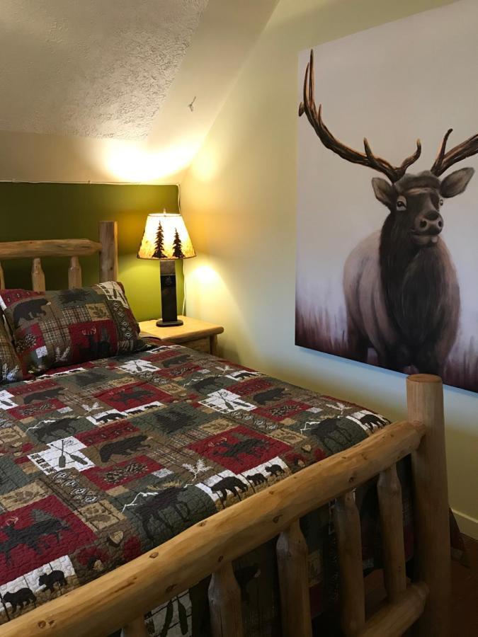 Holiday Lodge Bed And Breakfast Banff Dış mekan fotoğraf